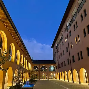  Hostel Corte Milano Italy